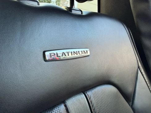 Used 2018 Ford F150 Platinum w/ Equipment Group 701A Luxury AWD/4WD image 86