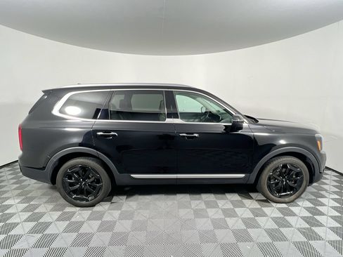 Used 2024 Kia Telluride S w/ S Sunroof Package FWD image 2