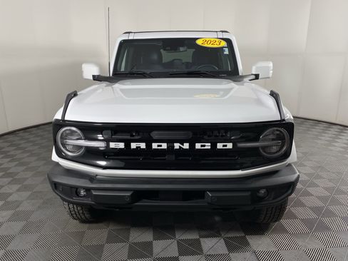 Used 2023 Ford Bronco Outer Banks image 13