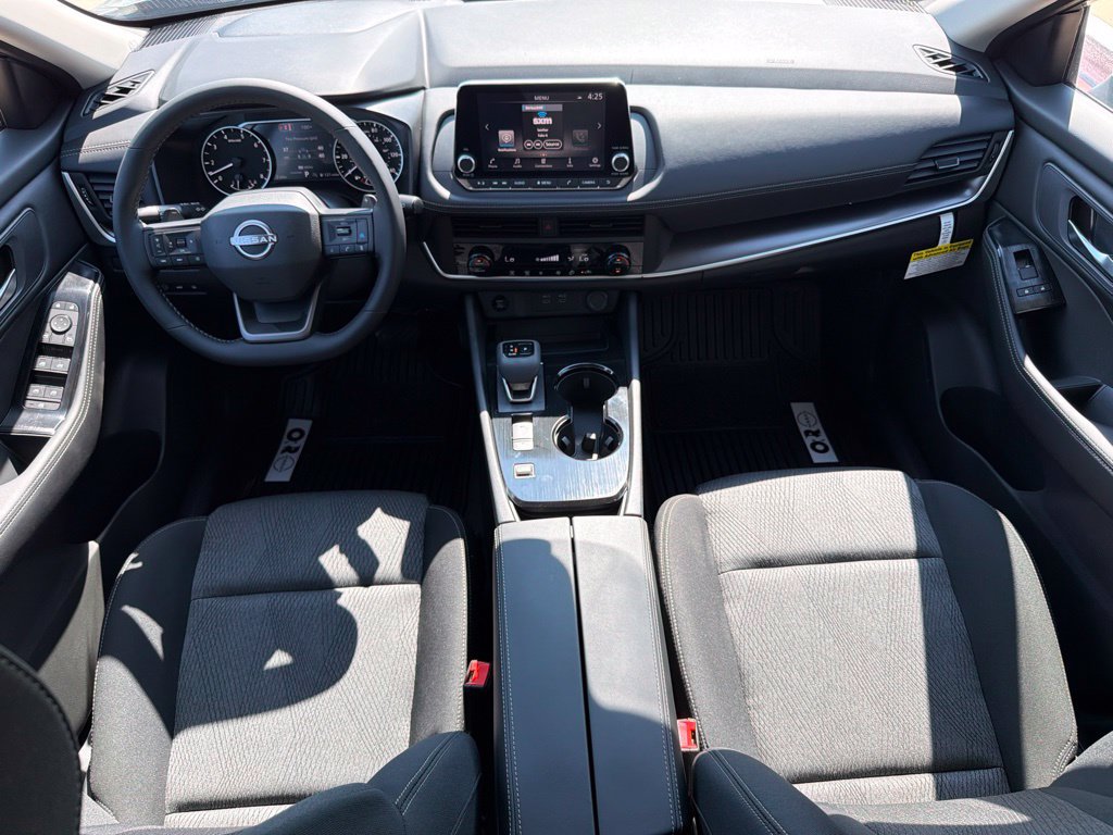 New 2026 Nissan Rogue SV FWD image 17