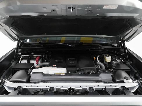 Used 2025 Toyota Tundra Limited w/ TRD Off-Road Package AWD/4WD image 30