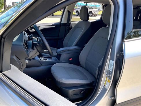 Used 2021 Ford Escape SE w/ Convenience Package FWD image 8