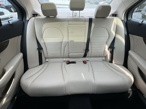 Used 2015 Mercedes-Benz C 300 4MATIC Sedan image 15