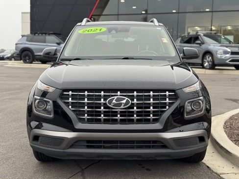 Used 2021 Hyundai Venue SEL image 5