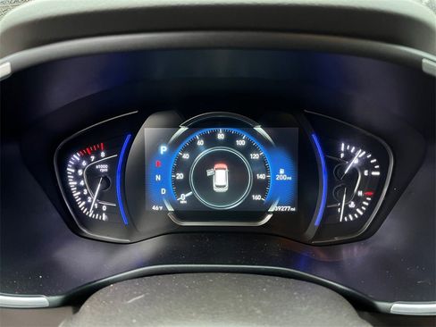 Used 2020 Hyundai Santa Fe SEL image 18