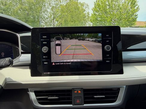 New 2026 Volkswagen Taos SEL AWD/4WD image 19