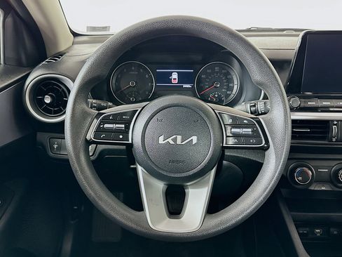 Used 2024 Kia Forte LXS image 17