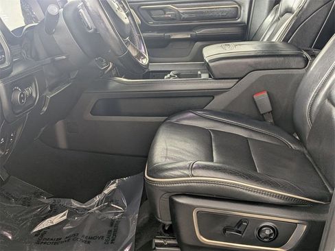 Used 2019 RAM 1500 Limited image 12