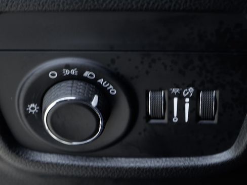 Used 2024 Jeep Grand Cherokee L Laredo AWD/4WD image 20