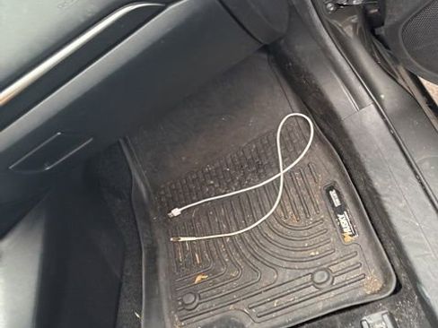 Used 2018 MAZDA MAZDA3 Grand Touring image 13