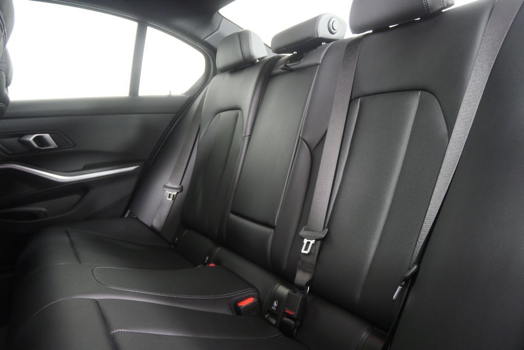 Certified 2026 BMW 330i Sedan RWD image 15