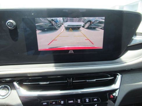 Certified 2024 Buick Envista Avenir FWD image 30