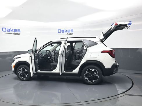 New 2026 Kia Seltos EX AWD/4WD image 56