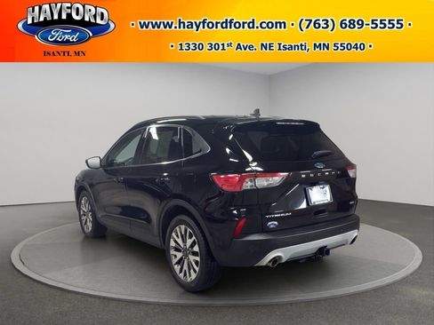 Used 2020 Ford Escape Titanium image 5
