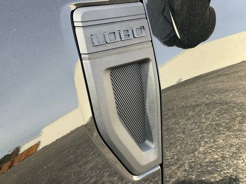 Used 2025 Ford Maverick Lobo AWD/4WD image 11