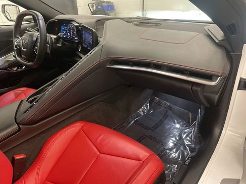 Used 2022 Chevrolet Corvette Stingray Convertible w/ 1LT image 19