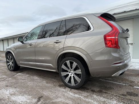 Used 2021 Volvo XC90 T6 Inscription w/ Lounge Package image 3