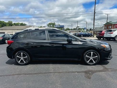 Used 2023 Subaru Impreza 2.0i Premium AWD/4WD image 9