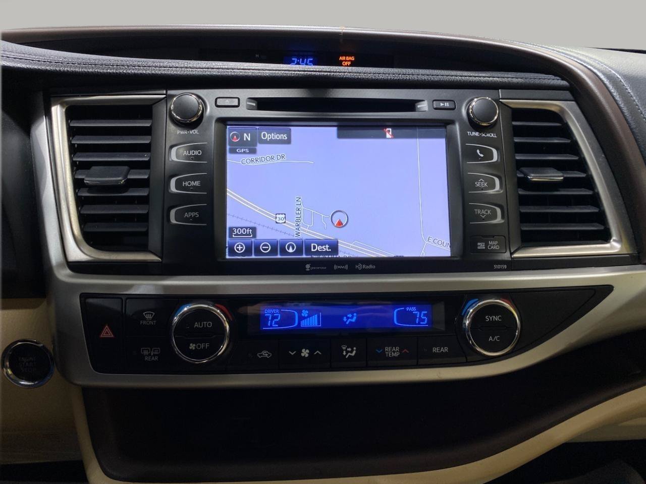 Used 2016 Toyota Highlander XLE AWD/4WD image 20