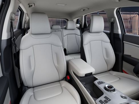 New 2026 Kia Sportage EX AWD/4WD image 16