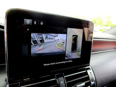 Used 2021 Lincoln Navigator Reserve AWD/4WD image 4