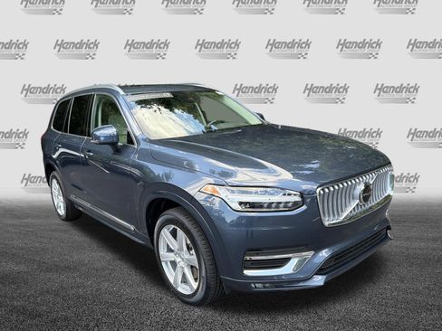 Certified 2024 Volvo XC90 B5 Core w/ Protection Package AWD/4WD image 2