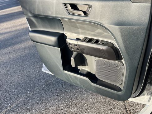 New 2026 Ford Maverick Lobo image 16