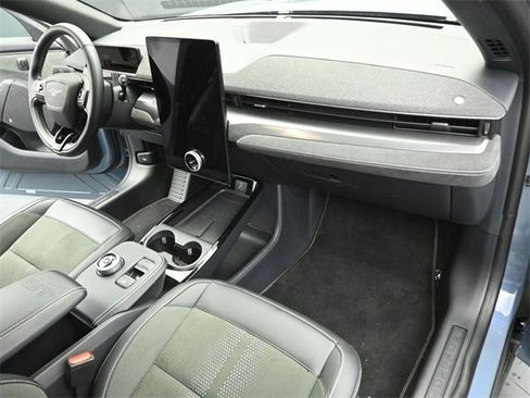 Certified 2024 Ford Mustang Mach-E GT image 29
