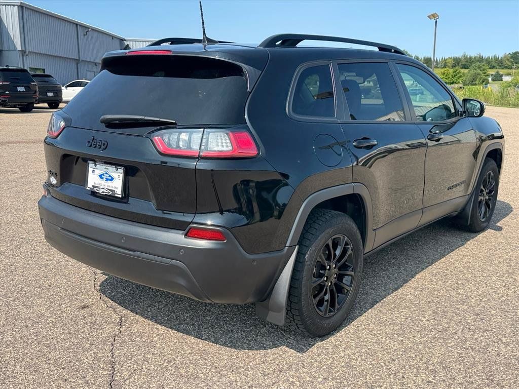 Used 2023 Jeep Cherokee Altitude Lux AWD/4WD image 4