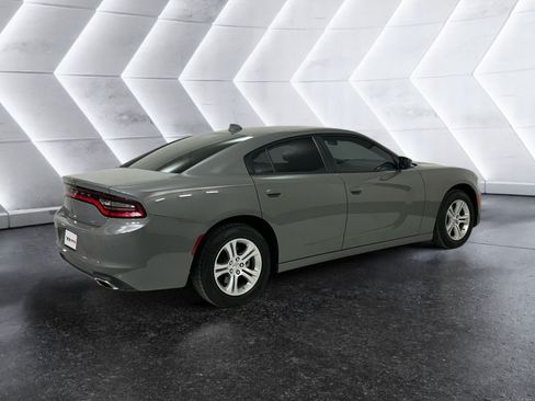 Used 2023 Dodge Charger SXT RWD image 4