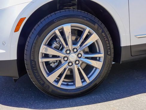 New 2026 Cadillac XT5 Premium Luxury AWD/4WD image 7