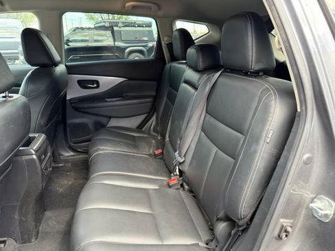 Used 2023 Nissan Murano SV AWD/4WD image 9