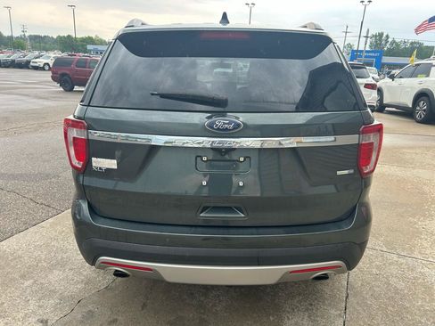 Used 2016 Ford Explorer XLT w/ Equipment Group 202A AWD/4WD image 6