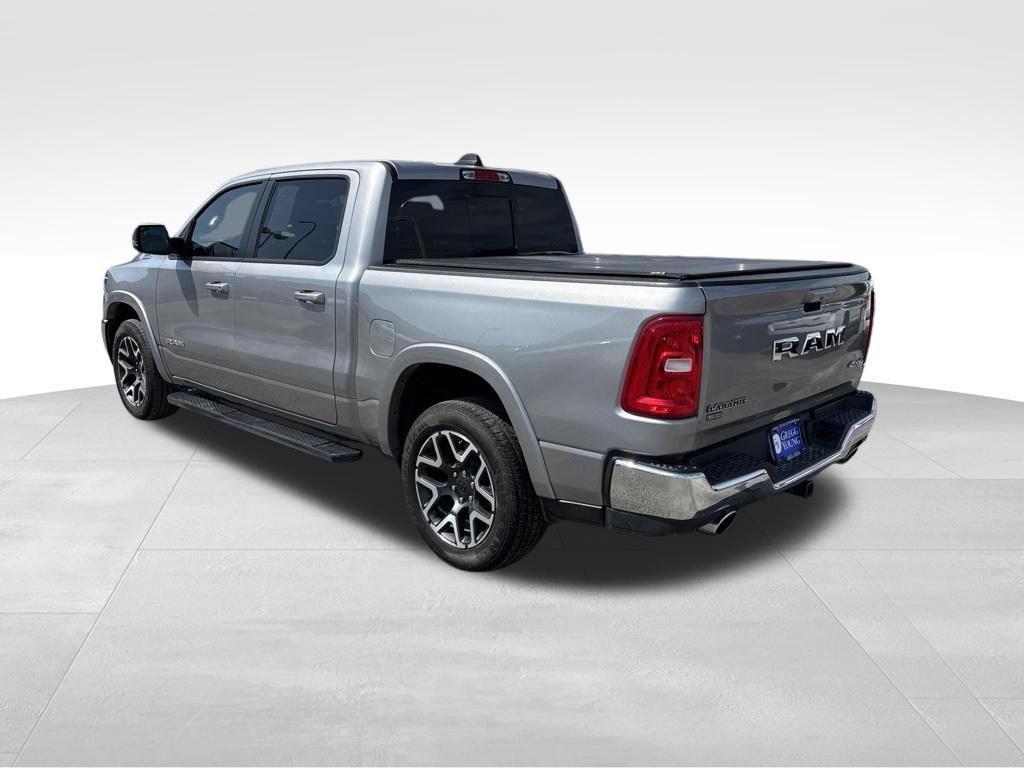 Used 2025 RAM 1500 Laramie AWD/4WD image 4