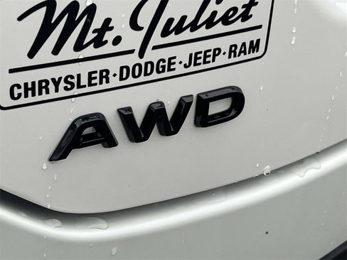 Used 2025 Honda Pilot Black Edition image 12