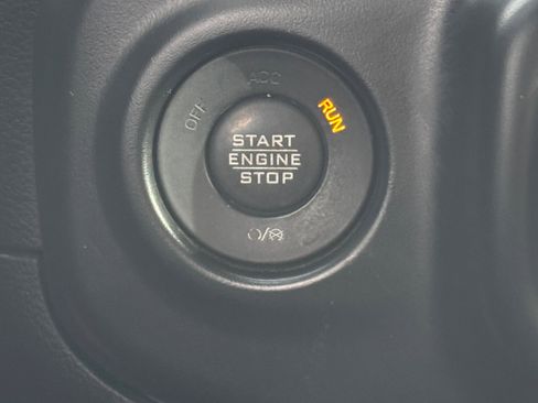 Used 2022 Jeep Wrangler Unlimited Rubicon w/ Trailer Tow Package image 21