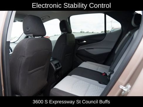 Used 2019 Chevrolet Equinox LS FWD image 16