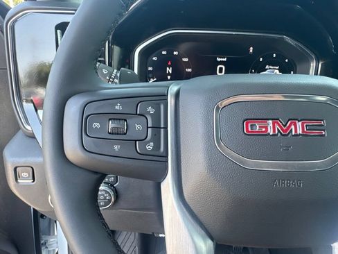 New 2026 GMC Sierra 1500 SLT AWD/4WD image 9