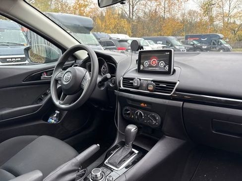 Used 2016 MAZDA MAZDA3 i Sport image 9