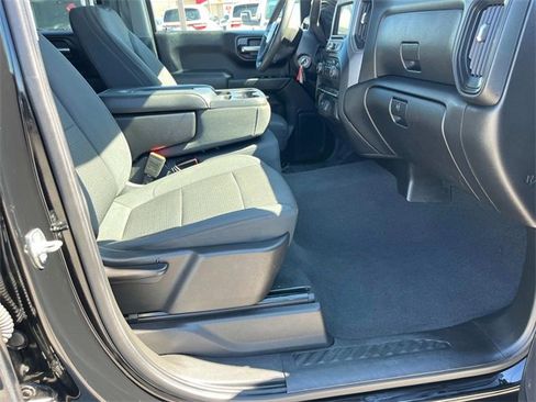 Used 2020 Chevrolet Silverado 1500 Custom w/ Custom Value Package image 11