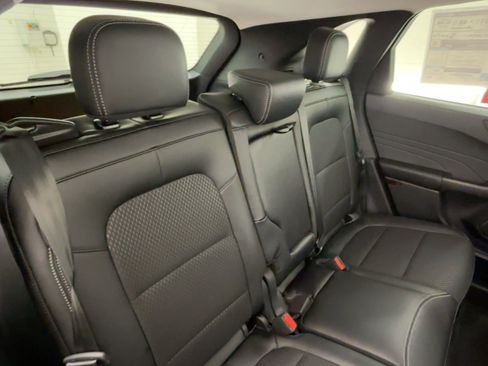 New 2026 Ford Escape SE image 30