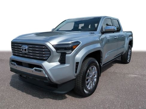Used 2025 Toyota Tacoma Limited AWD/4WD image 1
