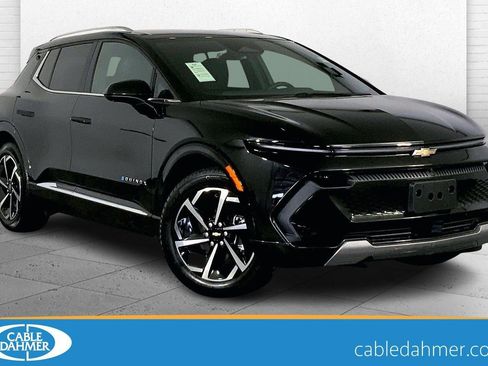 Used 2025 Chevrolet Equinox EV LT image 1