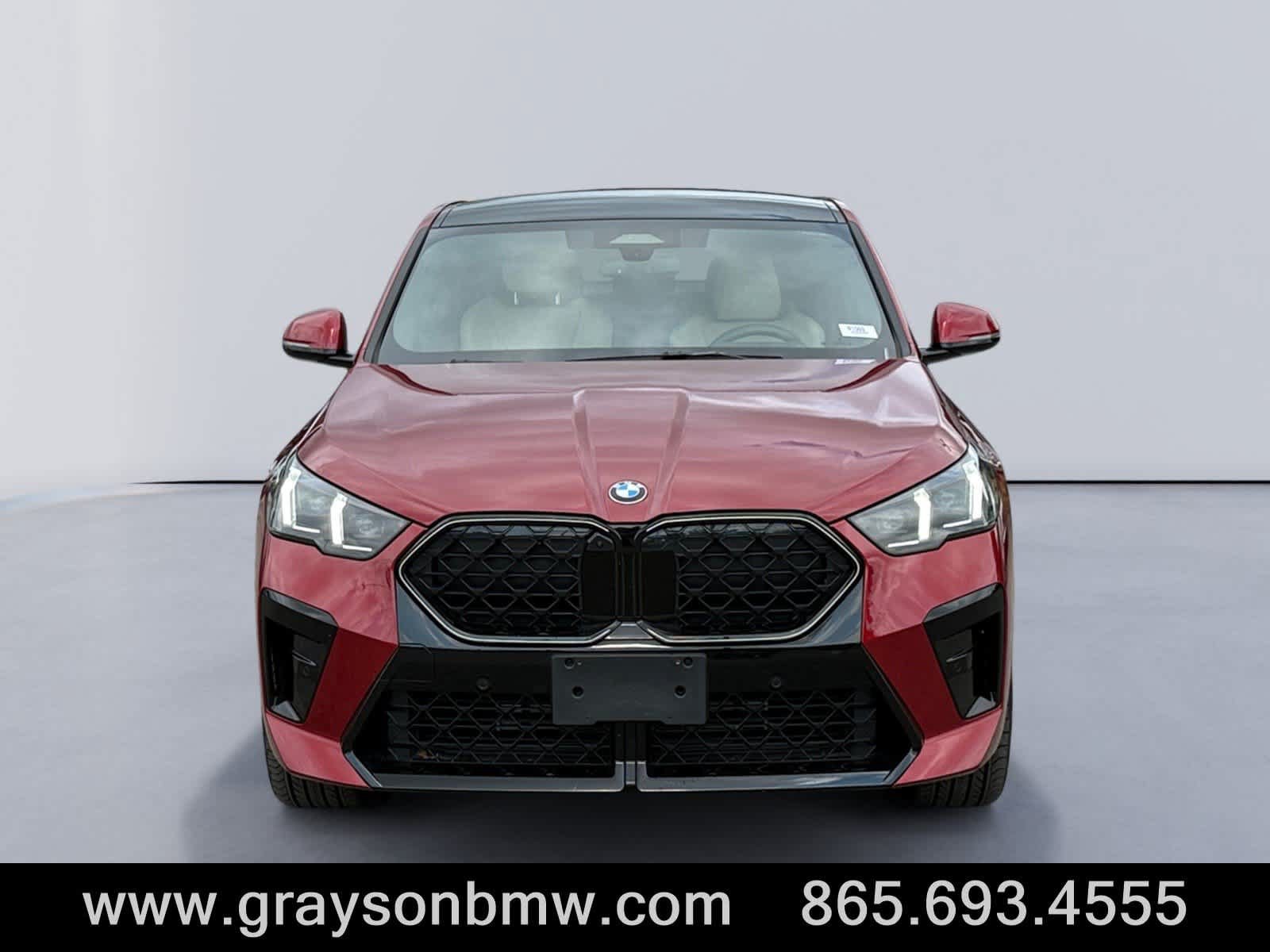 Used 2025 BMW X2 xDrive28i w/ Premium Package AWD/4WD image 8