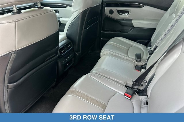 Certified 2024 Honda Pilot Touring image 14