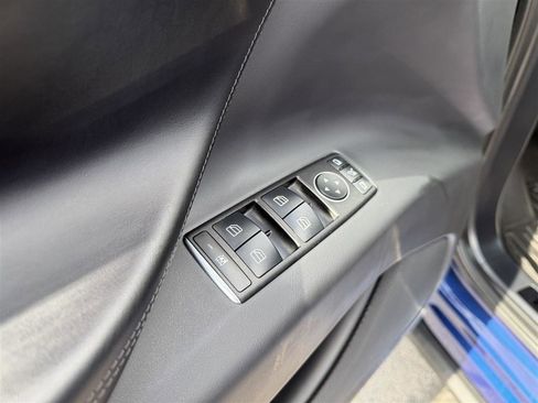 Used 2017 Tesla Model X 75D image 17