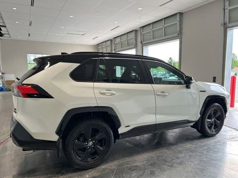 Used 2021 Toyota RAV4 XSE w/ XSE Grade Weather Package AWD/4WD image 8