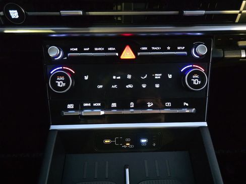 Used 2025 Hyundai Santa Fe XRT image 21