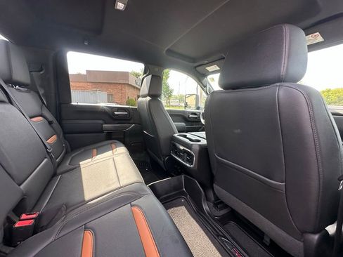 Used 2022 GMC Sierra 3500 AT4 AWD/4WD image 31