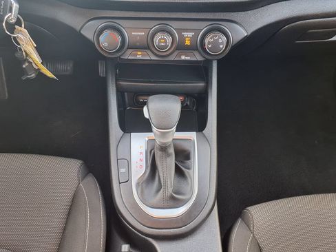 Used 2024 Kia Forte LXS FWD image 41